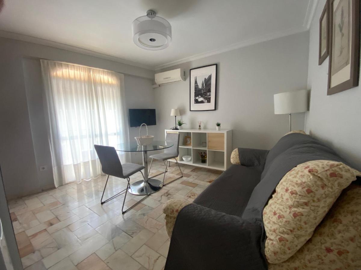 Acogedor Apartamento Placentines เซบีญา ภายนอก รูปภาพ