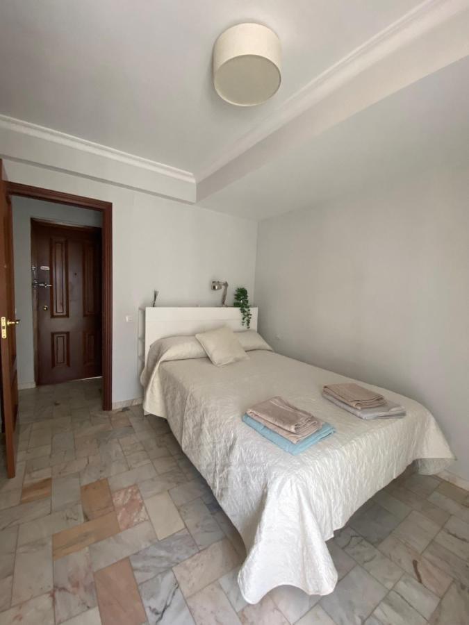 Acogedor Apartamento Placentines เซบีญา ภายนอก รูปภาพ